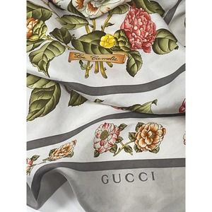 Gucci Vintage "Le Camelie" Silk scarf 34" X 34". Very Rare & Gorgeous!!!!